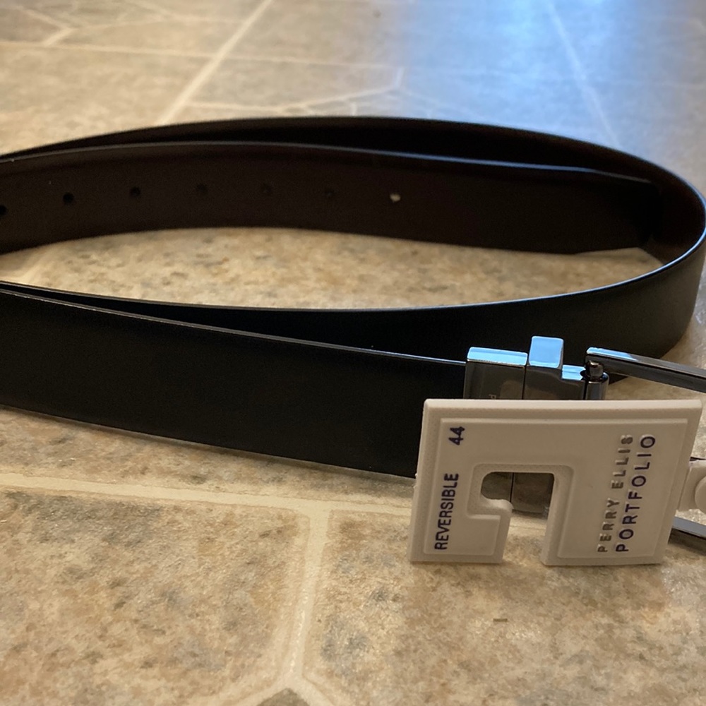 Perry Ellis Portfolio Men’s Reversible Belt